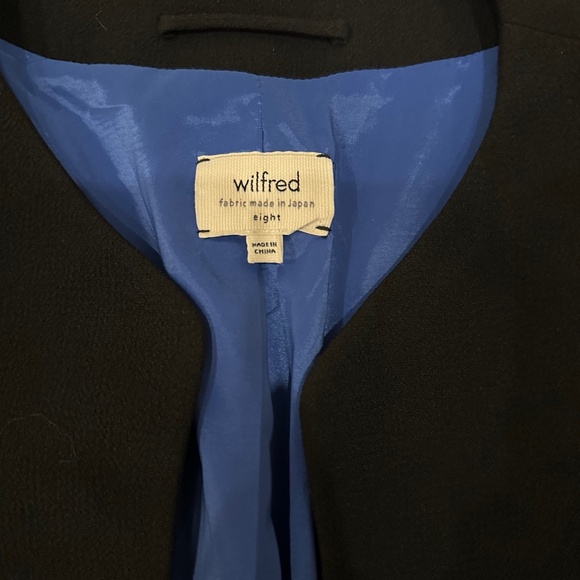 WILFRED LADIES BLACK CROPPED BLAZER SIZE EIGHT - Picture 2 of 3
